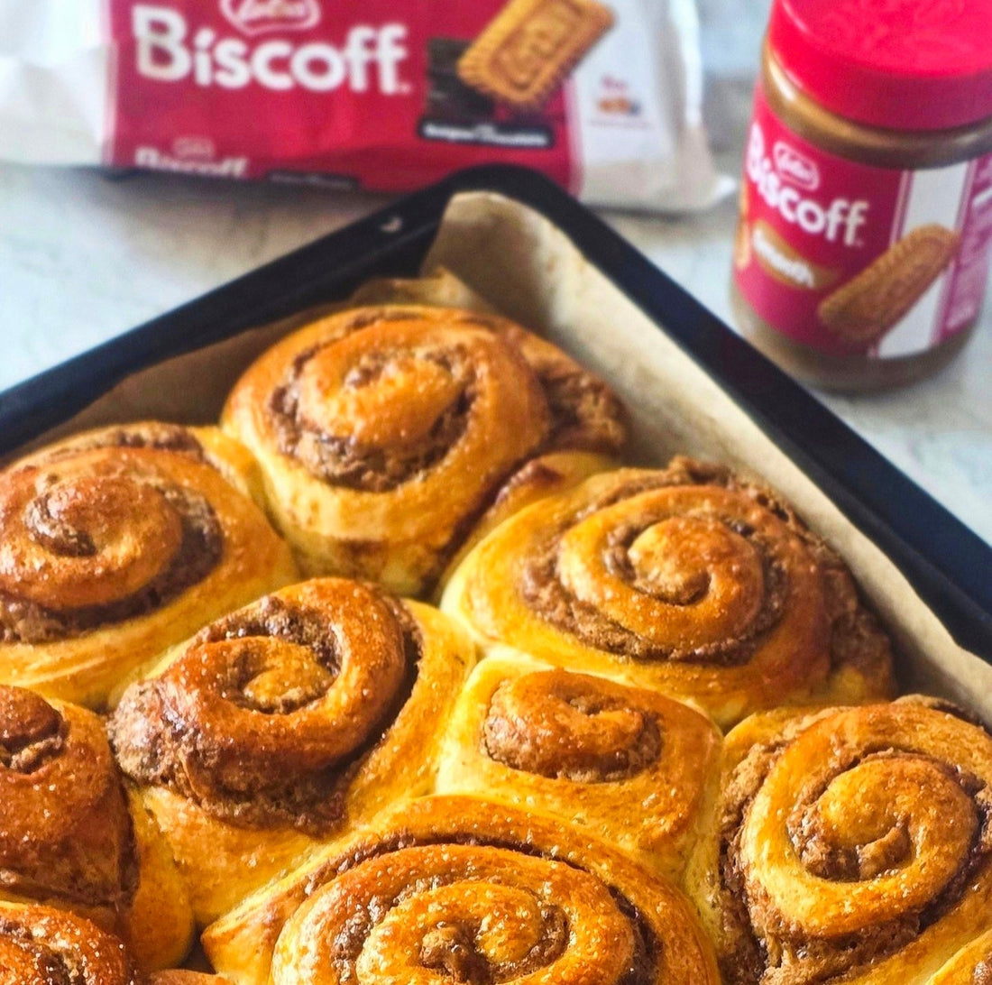 Cinnamon Rolls with Biscoff Cream