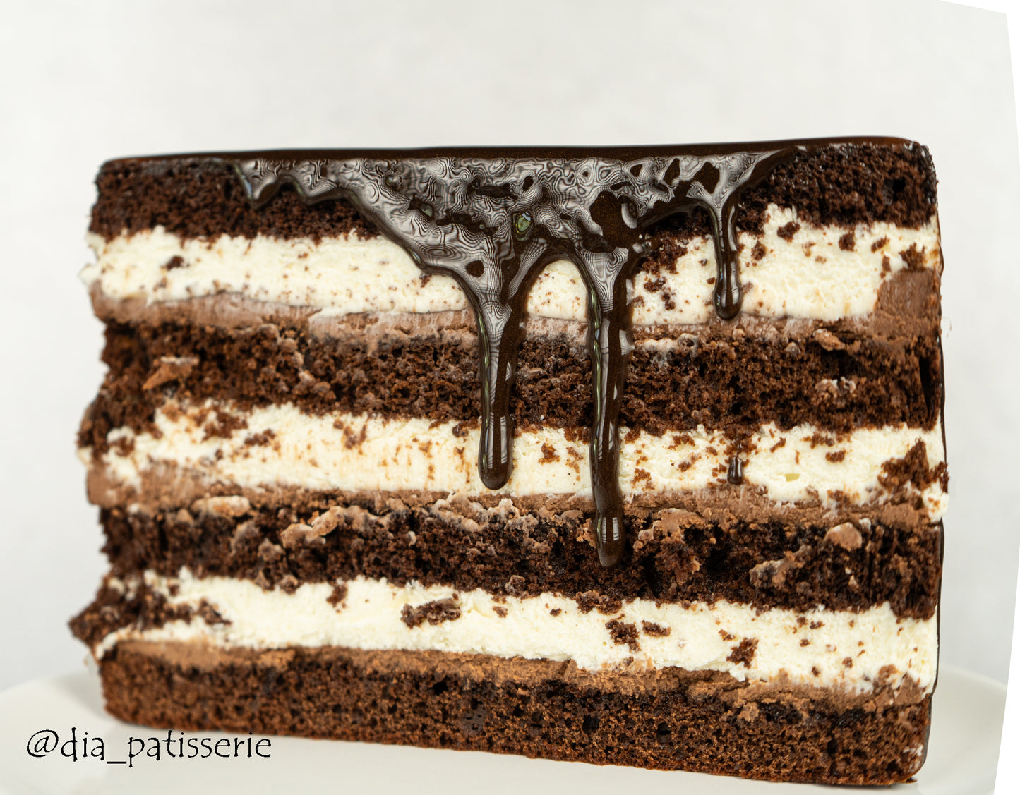 Šokoladinis Tortas „Varškės Sūrelis" – „Dia Patisserie" perkamiausias receptas | Skaitmeninis PDF